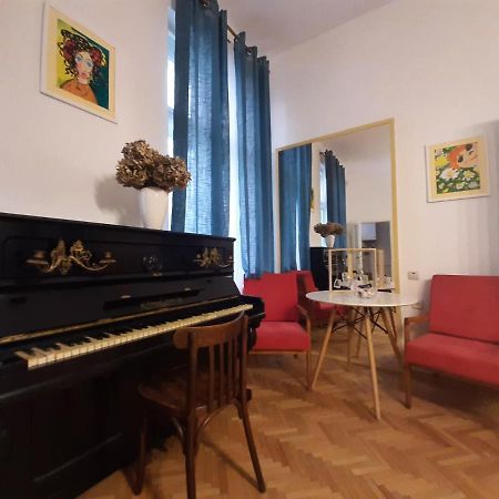 Venus Apartment Brasov Luaran gambar