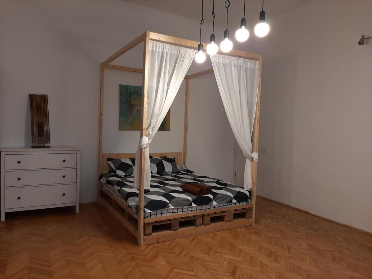 Venus Apartment Brasov Luaran gambar